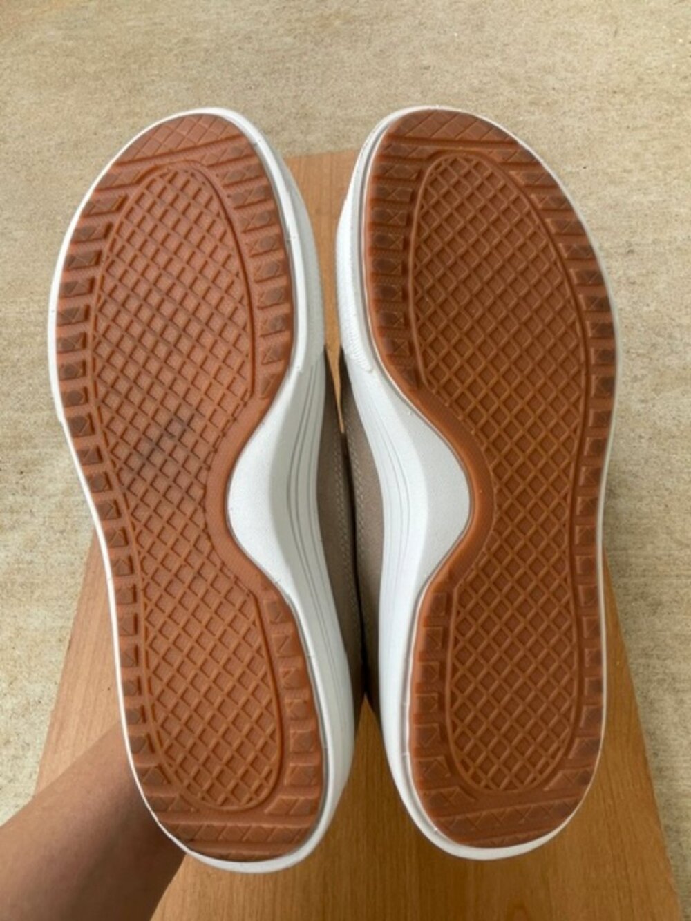 Skechers Women’s Arch Fit Arcade MEET YA THERE SNEAKER 177190W, Brown, Size 9W - Picture 8 of 9